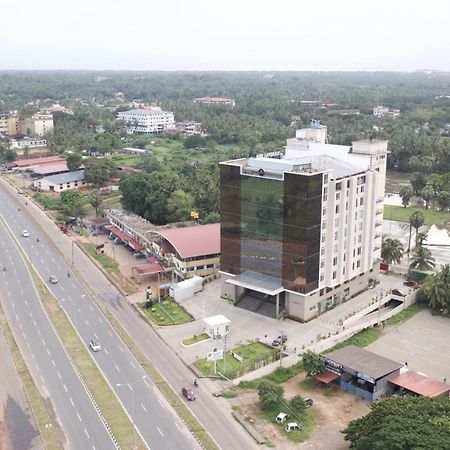 Essentia Manipal Inn Удупи Екстериор снимка