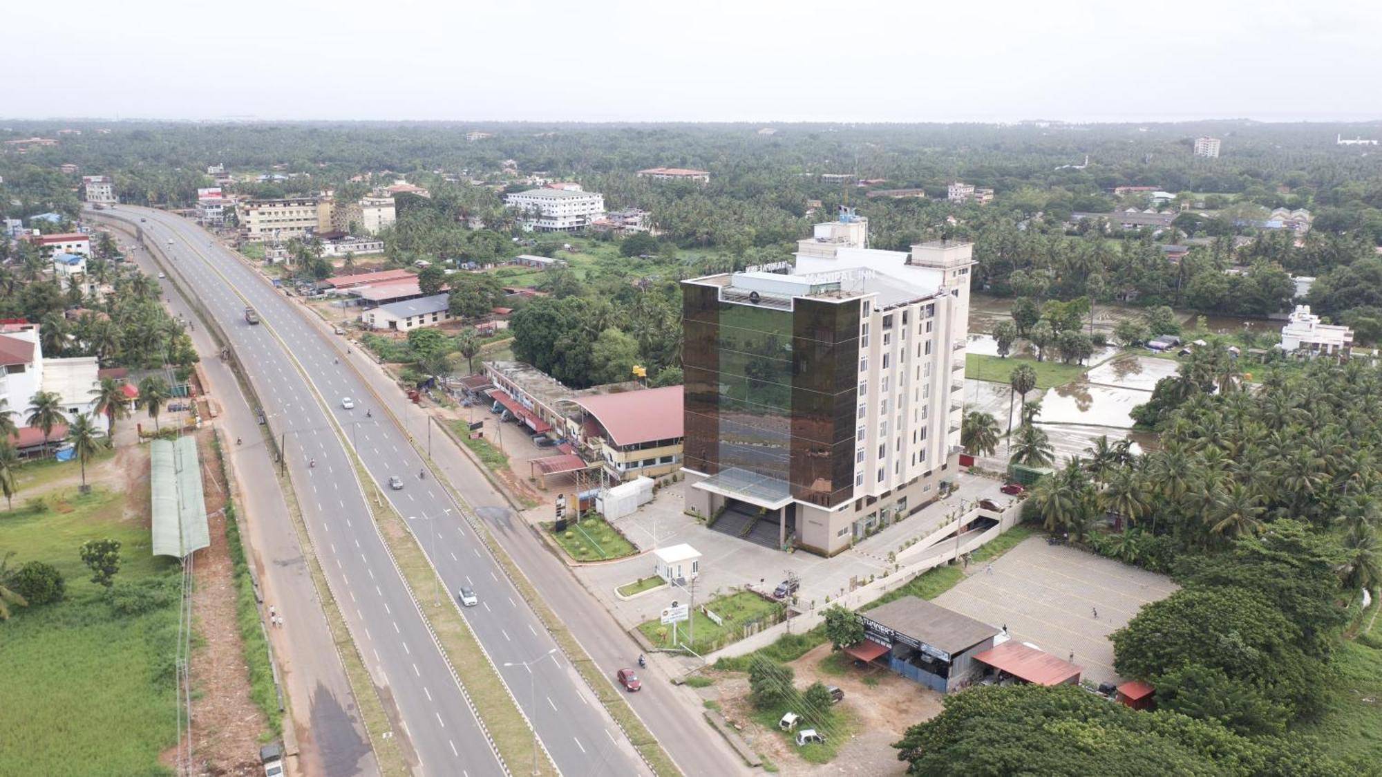 Essentia Manipal Inn Удупи Екстериор снимка